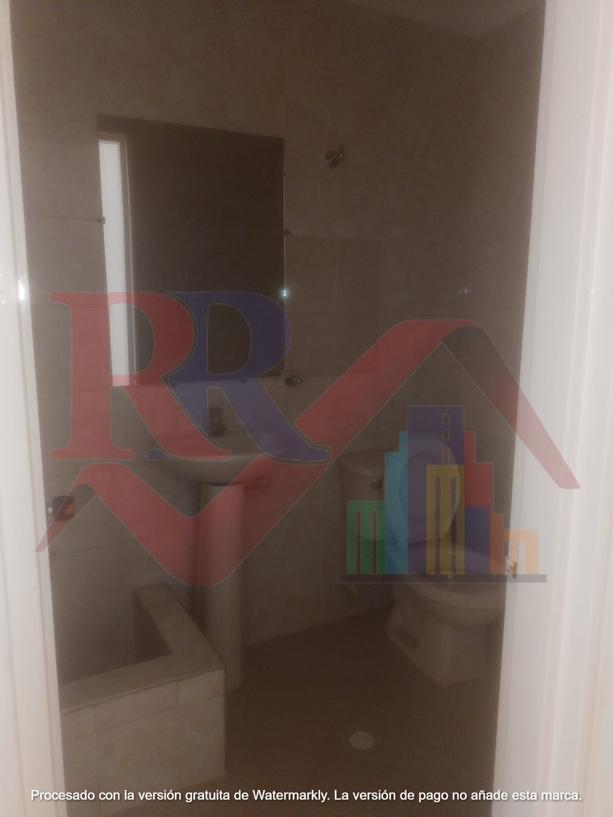 Local Comercial en Arriendo foto 5